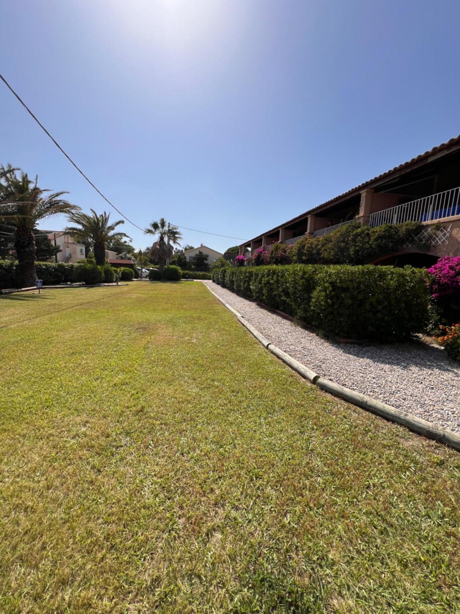 Appartamento La Bergerie Hyères Esterno foto