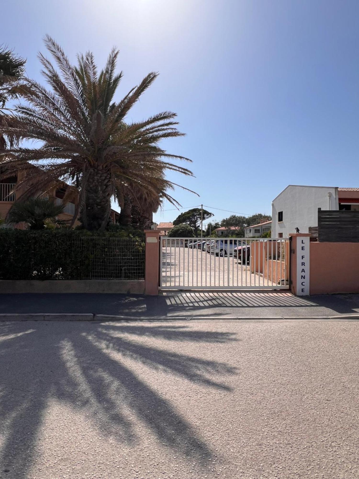 Appartamento La Bergerie Hyères Esterno foto